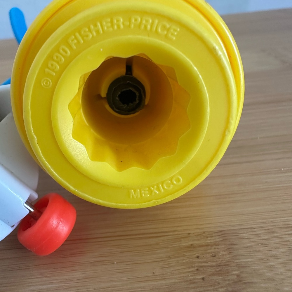 Vintage Fisher-Price Mini Toy Set w a Little People Corn Popper Vacuum Lawnmower - Picture 13 of 13